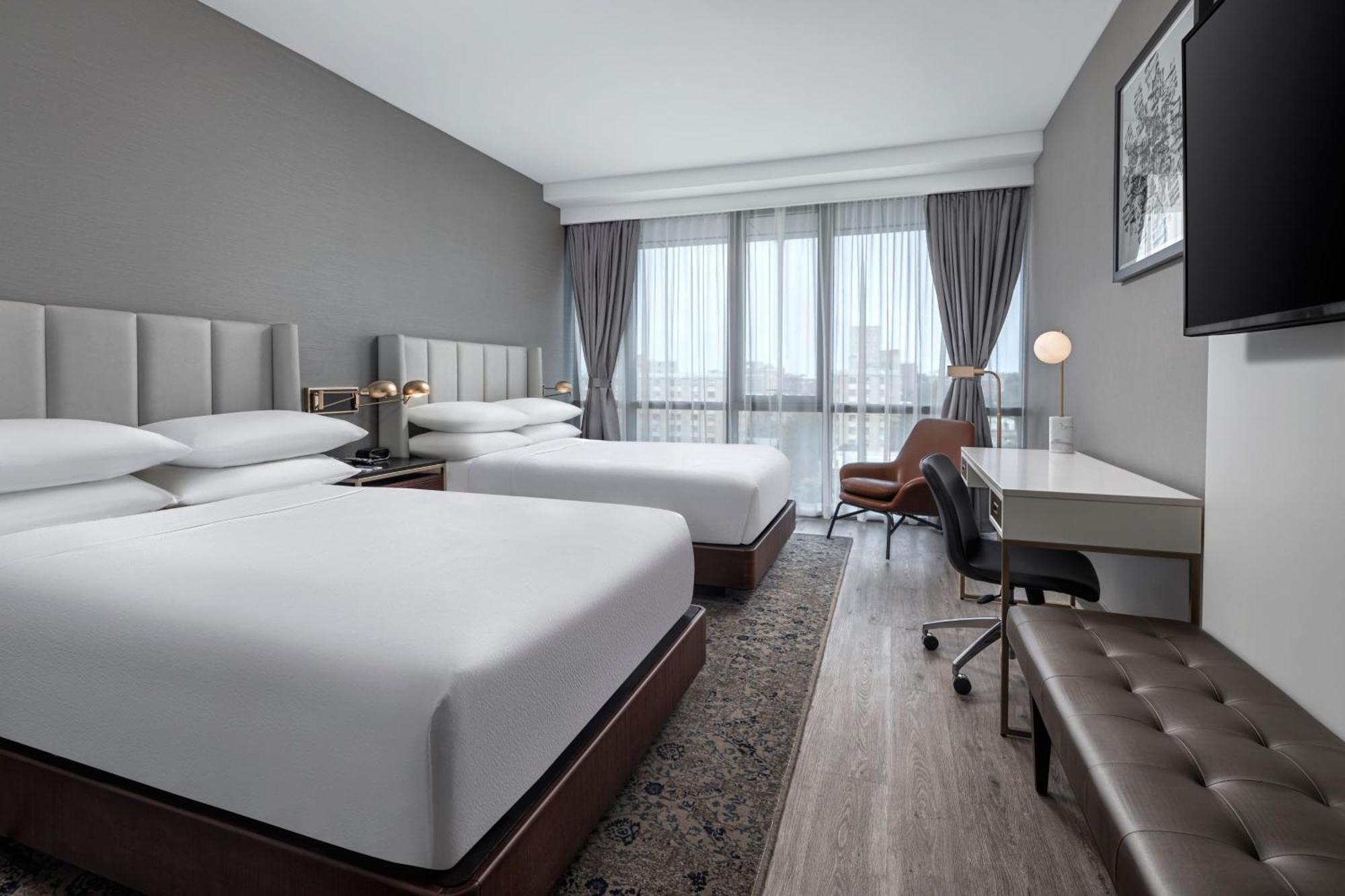Four Points By Sheraton Flushing New York Extérieur photo