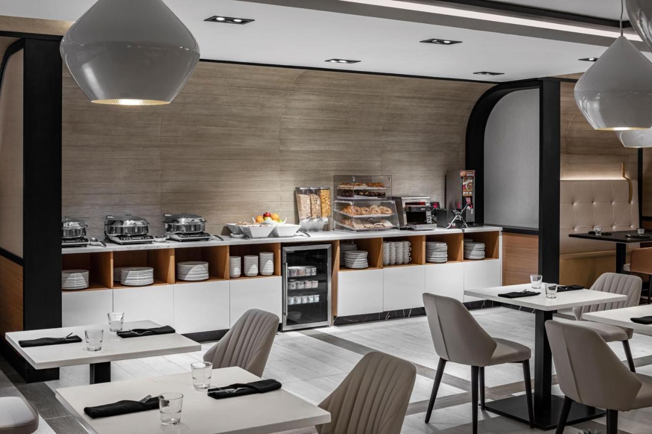 Four Points By Sheraton Flushing New York Extérieur photo
